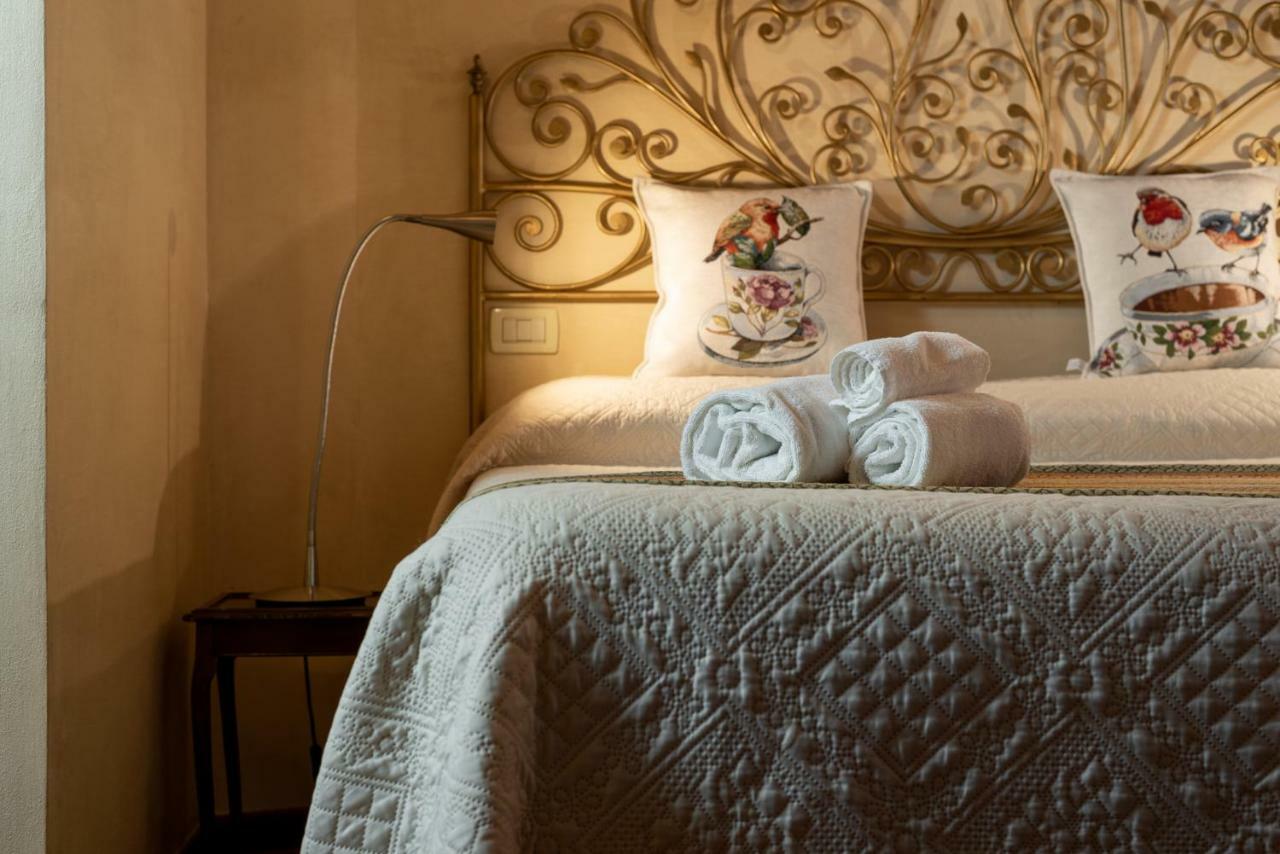La Tosca Rooms Lucques Extérieur photo